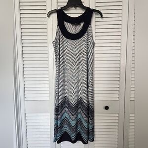 🟢 Chevron Pattern Sleeveless Dress